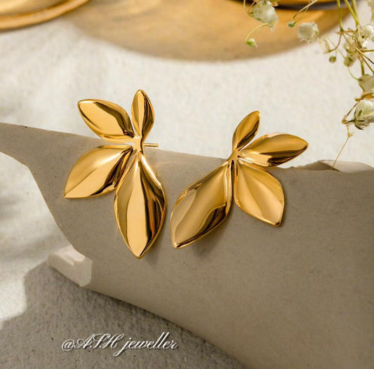 "Stylish Solid Color Earrings – Gold Plated Stainless Steel"